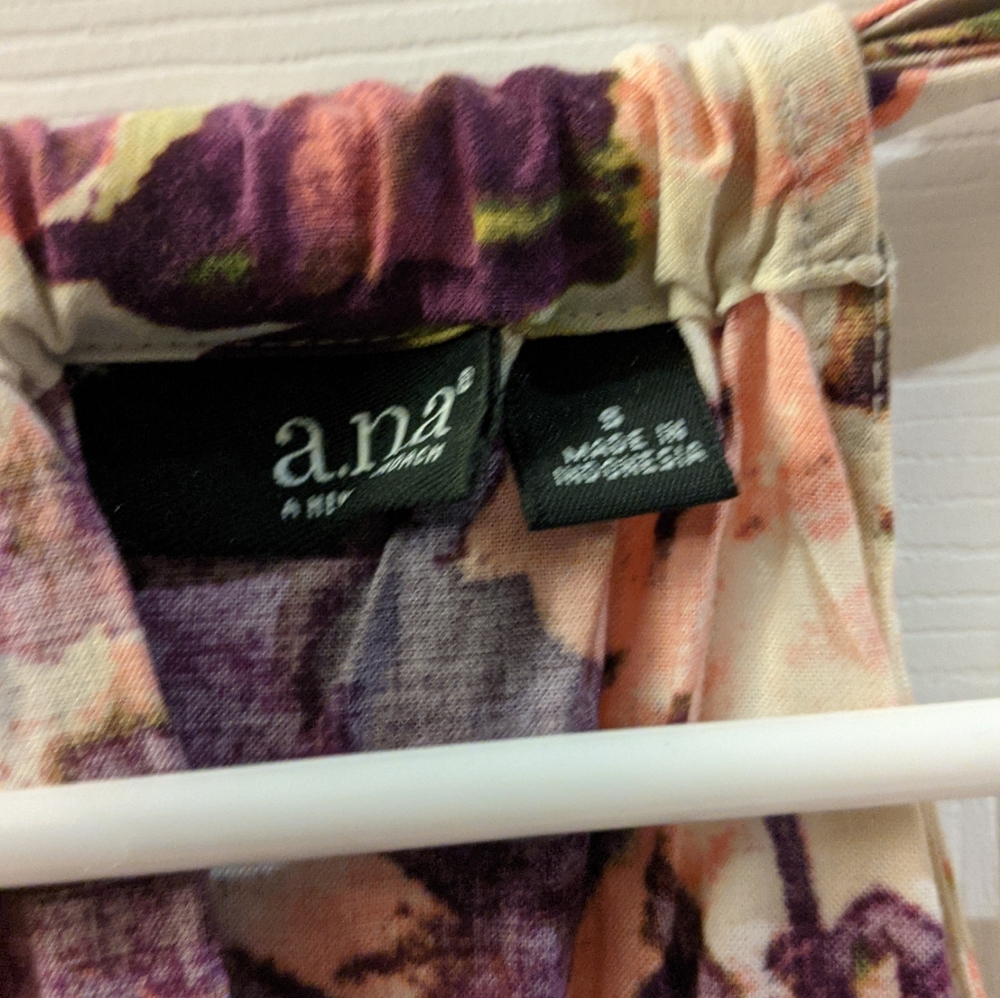 Top - Picture 2 of 2